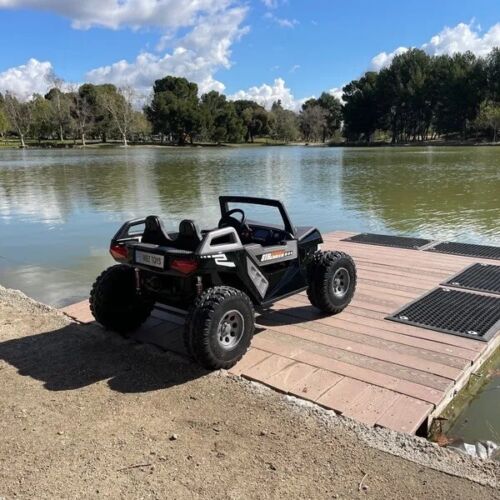 24V Clash Ride On Giant Buggy Razor Big UTV Rubber Twin Seat ATV Can Am Off Road Vehicle